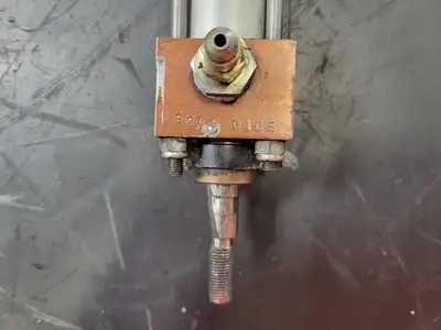 Pneumatic Cylinder 1-1/2" Bore x 35" Stroke