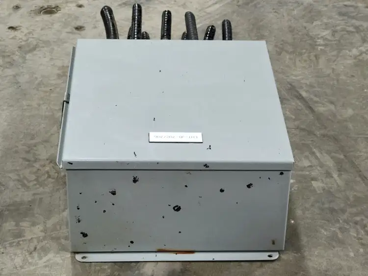 Used LENMARK INDUSTRIES EHT-JB-702/706 Misc Electrical & Power Parts British Columbia CA | Lenmark #254624