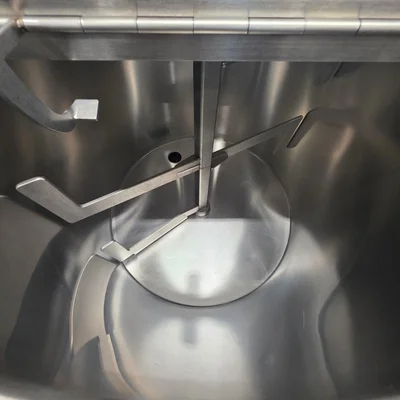 Used _UNKNOWN_ _UNKNOWN_ Chocolate Tanks Quebec CA | Equipack #1361853