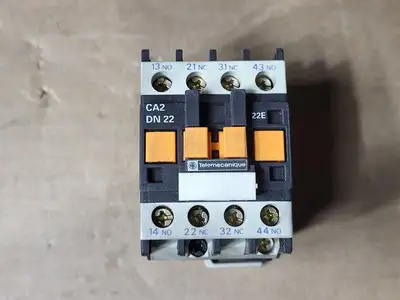 NEW TELEMECANIQUE CA2DN22G6