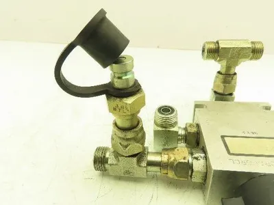 Hydraforce 6359724 | 7024460 | 2789211 Hydraulic Valve 30VDC Coil NPR20 Forklift