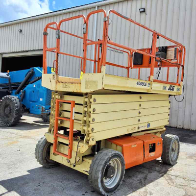 USED 2014 JLG 4069LE