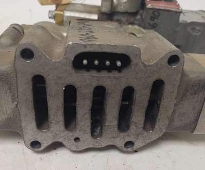 USED Schrader Bellows L665-39-211