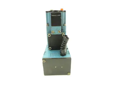 MAC 6316D-000-PM-111DA Pneumatic Directional Valve w/Pressure Regulator 120v