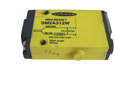 USED BANNER ENGINEERING SM2A312W MINI-BEAM