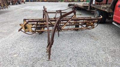 USED NEW HOLLAND ROLABAR 56