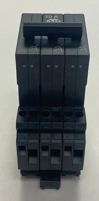 Used ALLEN-BRADLEY 1492-GS3G100 Circuit Breakers | Surplus Asset Holdings #1189087