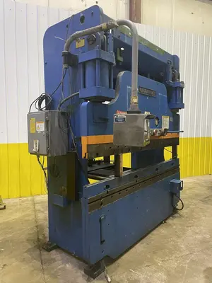 135 TON X 8' CINCINNATI HYDRAULIC PRESS BRAKE: STOCK #15770