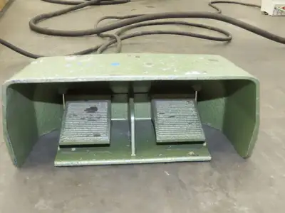 Hymo Hydraulic Scissor Lift Table 300kg 660lb 36" Travel 33x33" Swivel Top 1Ph