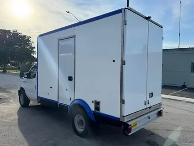 Used 2023 FORD E-350 Reefer Trucks Florida US | Truck and Van Outlet #1509231