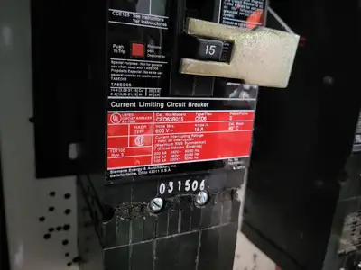 Used SIEMENS CED63B015 Circuit Breakers British Columbia CA | Lenmark #248949