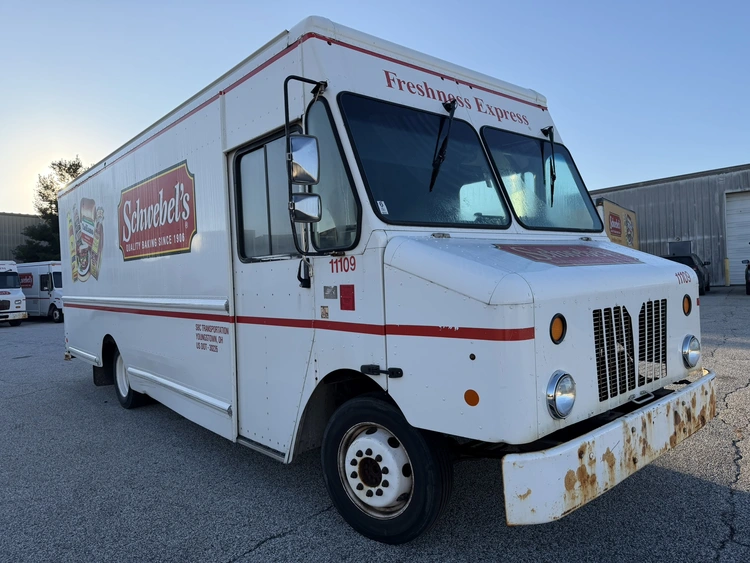 Used 2009 WORKHORSE ROUTE STAR DELIVERY TRUCK Box trucks Ohio US | Miedema Asset Management Group #1709438