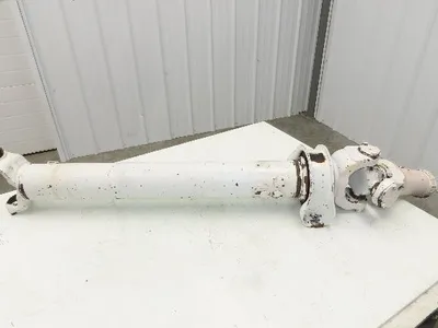 Oshkosh Spicer Slip Yoke 16 Spline Main 45" Drive Shaft U-Joint Rockwell