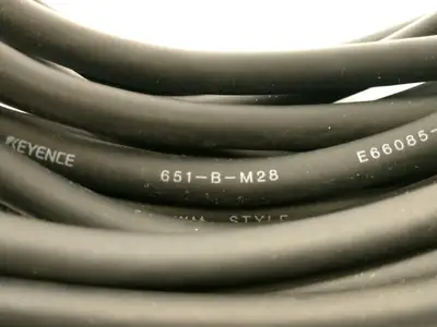 USED KEYENCE 651-B-M28