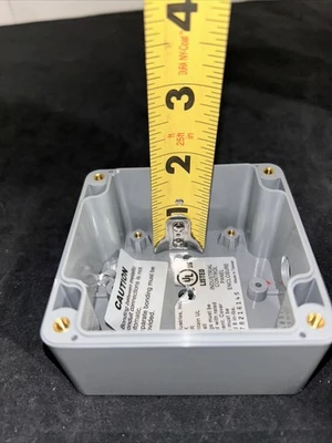 NEW Bud Industries 3x3