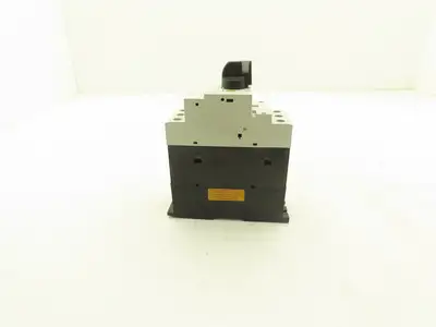 Moeller PKZM4-32 Manual Motor Starter 24-32A 30Hp 600vAC 3Ph