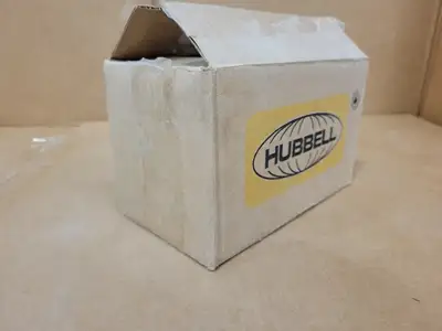NEW HUBBELL 8372