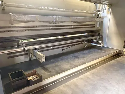 USED LVD PP 200 TON X 6100 MM