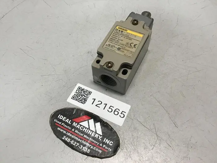 USED OMRON D4B-2171N