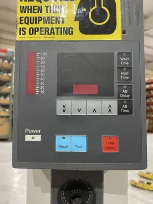 Used BRANSON Integrated Ultrasonic Welder 200/245VAC Input 14A Ultrasonic Welders Michigan US | Maverick Industrial Sales #1398026