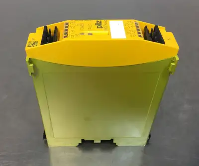 PILZ PNOZ mo4p SAFETY RELAY 773536 SAFETY MODULE 5B-3