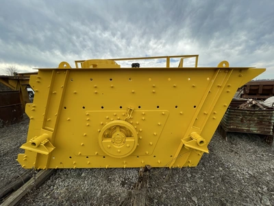 Used _UNKNOWN_ _UNKNOWN_ Vibratory Screens Ohio US | Stone Products #1410601