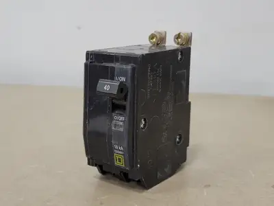 USED SQUARE D QOB240