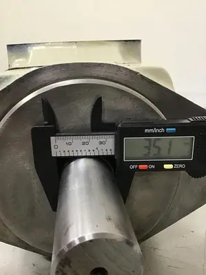 USED VICKERS 3520V38E5