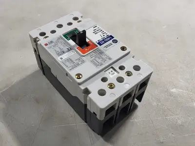 NEW ALLEN-BRADLEY 140U-H2C3-C30