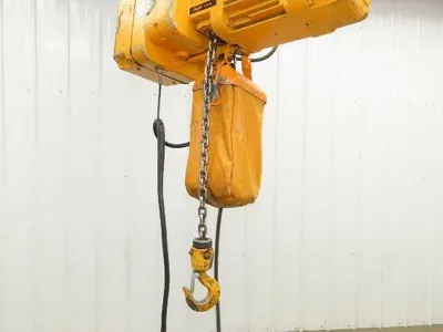 Harrington NER005LD 1/2 Ton Electrc Chain Hoist 14/5 FPM 2 Speed 12' Lift 3 PH