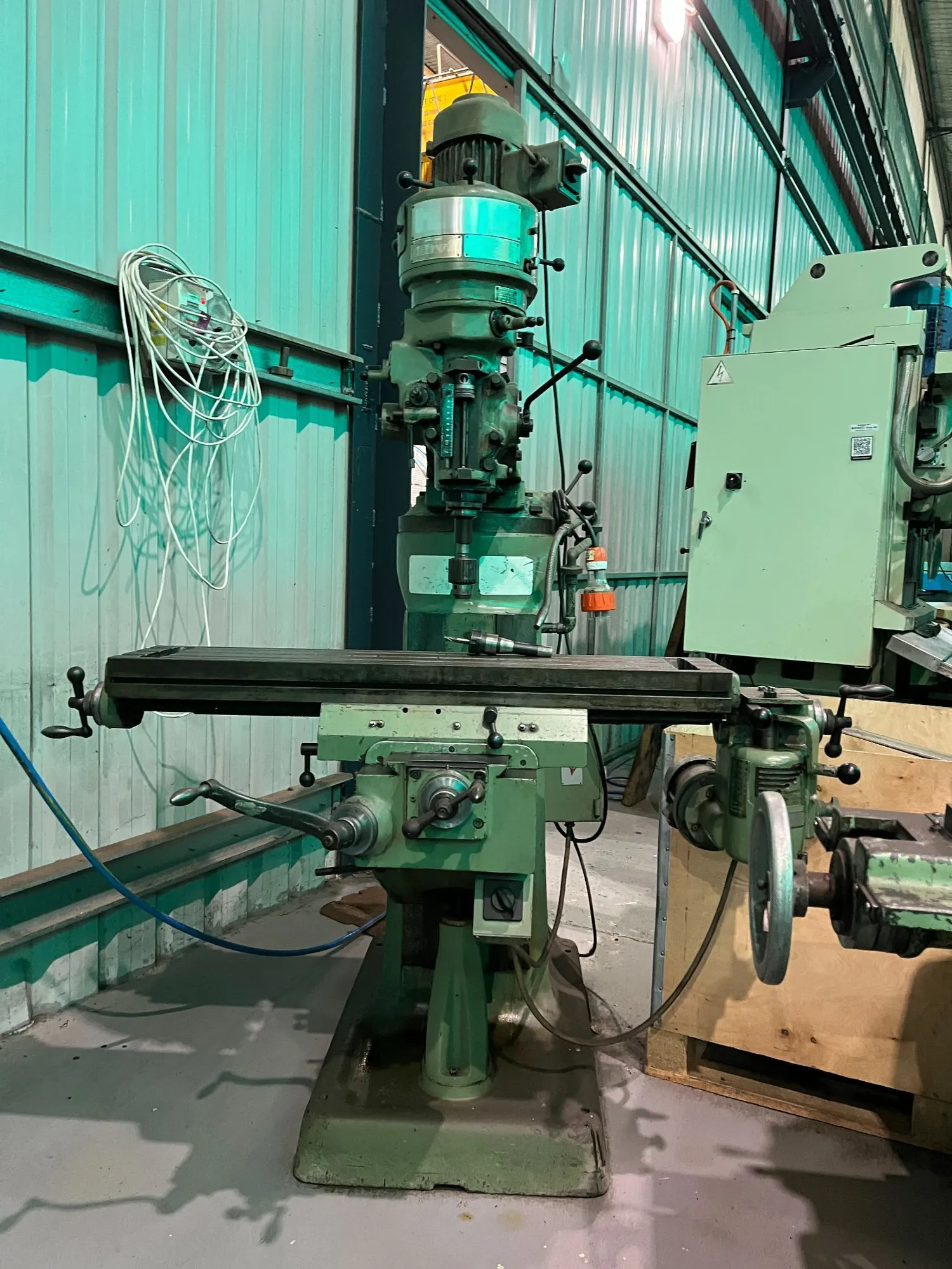 Used HMT M1TR Horizontal & Vertical Ram Type Mills AU | ESP Machinery Australia Pty Ltd #34118