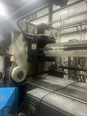 2002 CINCINNATI MM880 Injection Molding Horizontal/Vertical | Machinery Network (4)