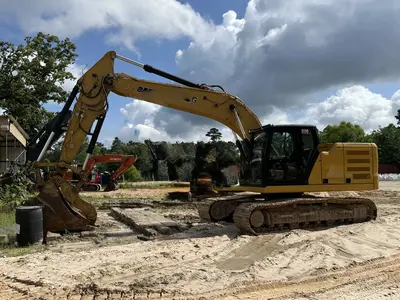 Used 2025 CATERPILLAR 320 Excavators Texas US | Proxy Equipment #1388890