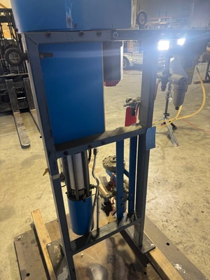SEALANT EQUIPMENT & ENGINEERING Dispensing Pump Sealant Pump | K.B. Industries LLC (8)