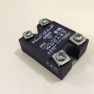 USED CRYDOM D4825