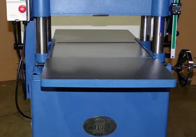 NEW OLIVER 4430