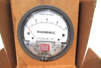 NEW DWYER 2008 PRESSURE GAUGE