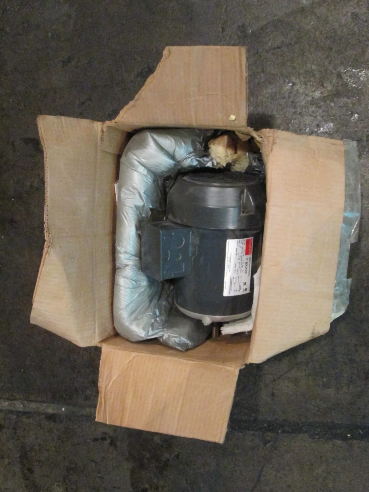 1/6 HP Dayton Electric Motor, 1140 rpm, Single Phase