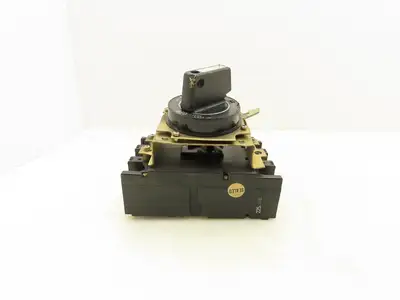 Fuji Electric EA203A Circuit Breaker Rotary Disconnect Switch 225A 600V 3 Pole
