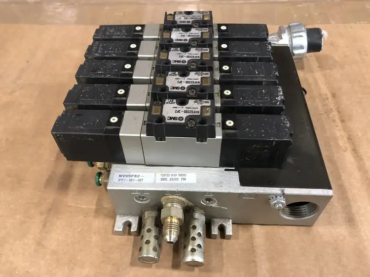 Used SMC NVV5FS2-01T1-051-02T, NVFS2200-3FZ Valves/Fittings British Columbia CA | Lenmark #257258