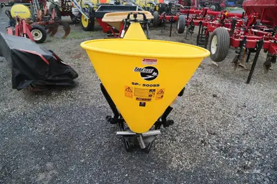 New | in-Stock 2026 TAR RIVER SP500SS Broadcast Spreaders Pennsylvania US | Zimmerman Farm Service #1410432