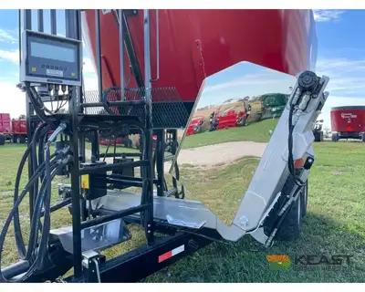 Used CLOVERDALE _UNKNOWN_ Feeder Wagons Iowa US | Keast Enterprises #1360098