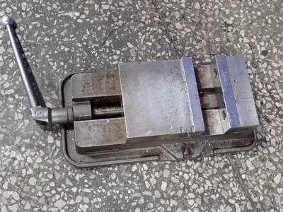 8" 8" Vise