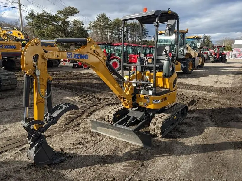 USED 2021 XCMG XE18U
