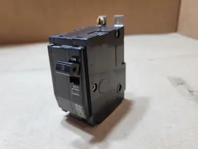 Used SQUARE D QOB215 Switchgears British Columbia CA | Lenmark #1486886