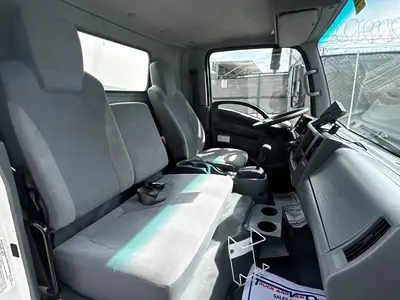 Used 2020 ISUZU NPR EFI Box trucks Florida US | Truck and Van Outlet #1509218