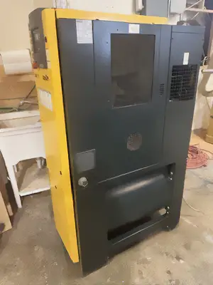 USED 2015 KAESER SM 15