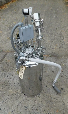 USED ALLOY PRODUCTS TANK 8 GALLON