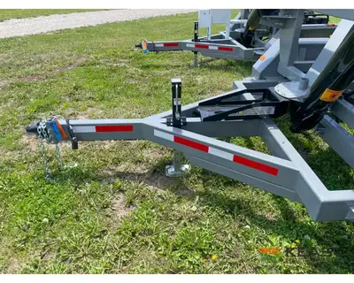 Used TRAVIS _UNKNOWN_ Seed Tenders Iowa US | Keast Enterprises #1360458