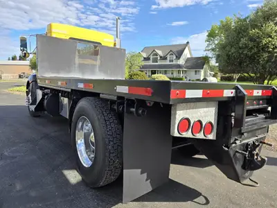 USED 2014 KENWORTH T370
